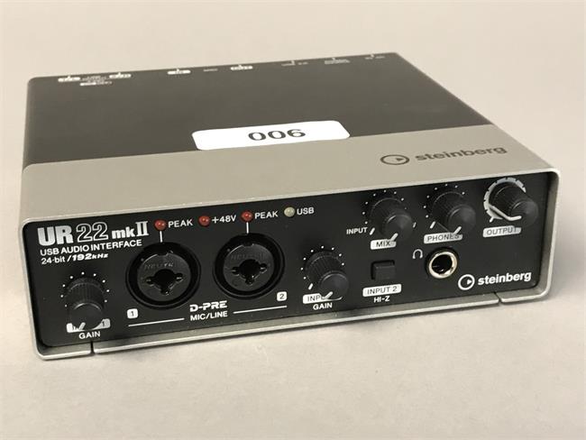 1  2-Kanal USB 2.0 Audiointerface Steinberg